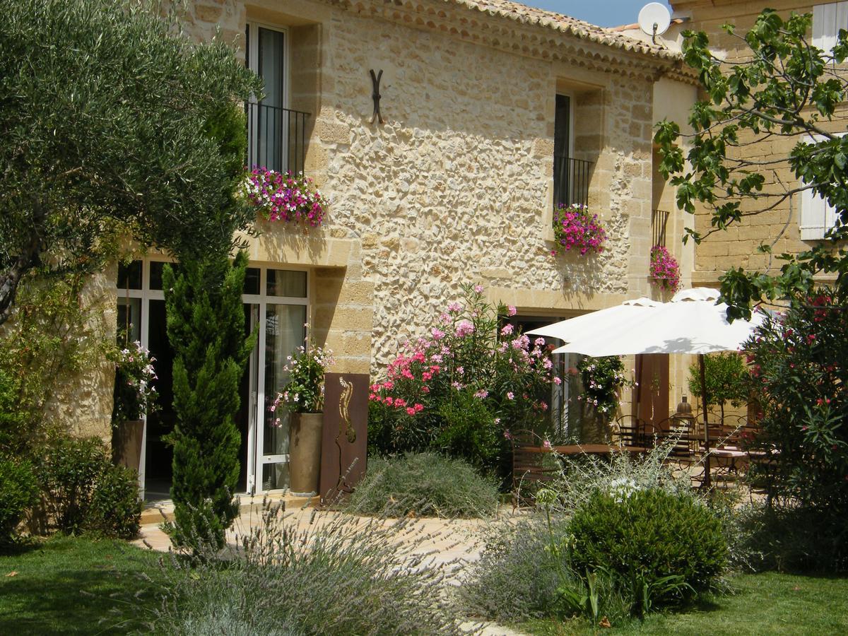 Chambres D'Hotes La Maison De Leonie Collias Exterior photo